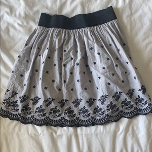 Embroidered gray/blue skirt